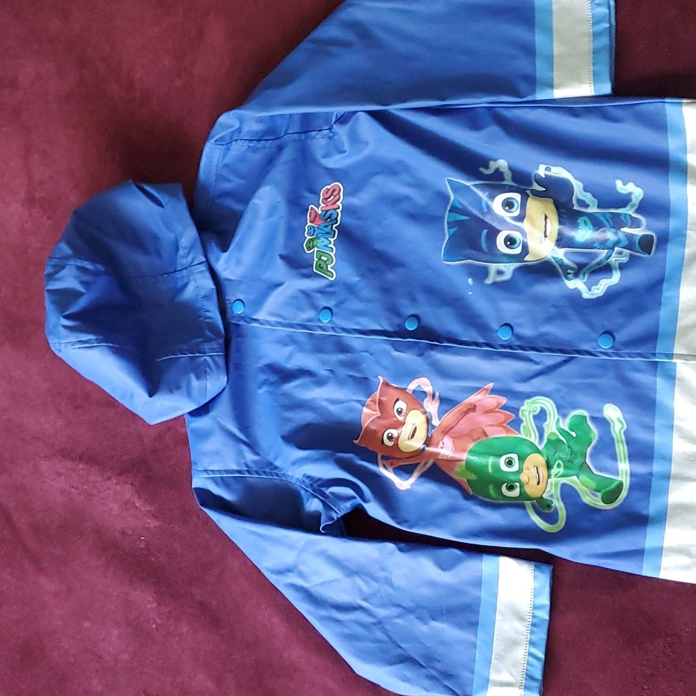 PJ Masks size 6 hooded raincoat